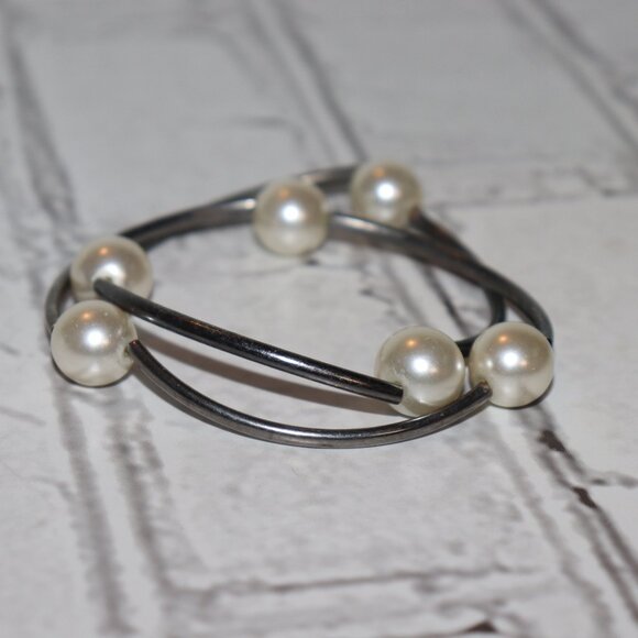 🤍 Silver Bracelet Set with Faux Pearls · 8" · Elastic Fit · Vintage Charm ✨ - Picture 3 of 4
